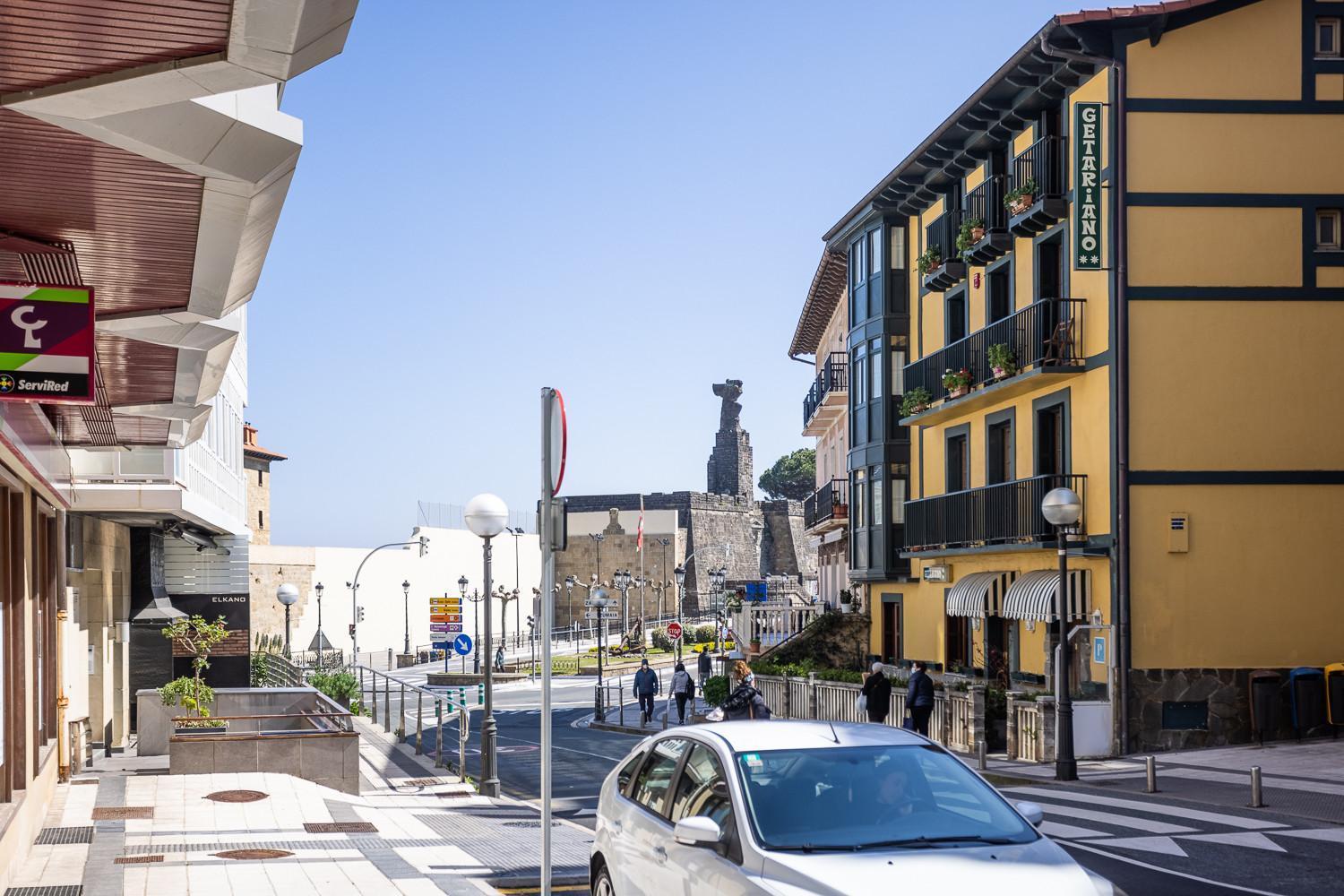 APARTAMENTOS KRESALA - Vistas al mar - Parking gratis Getaria Bagian luar foto